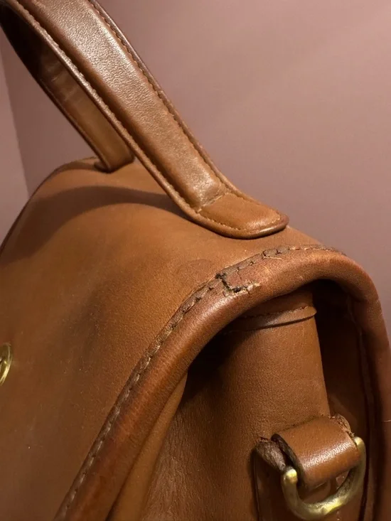Vintage Coach Manor Bag - Picture 14 of 15